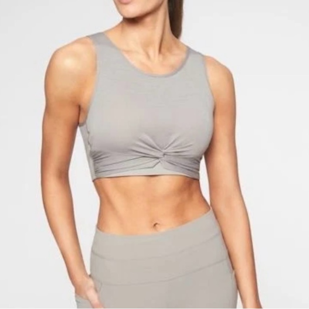 Athleta twist front crop sports top with built in cups size XL